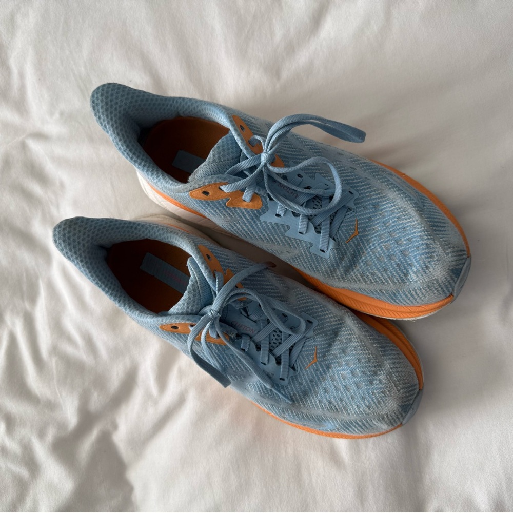 Hoka Clifton 9